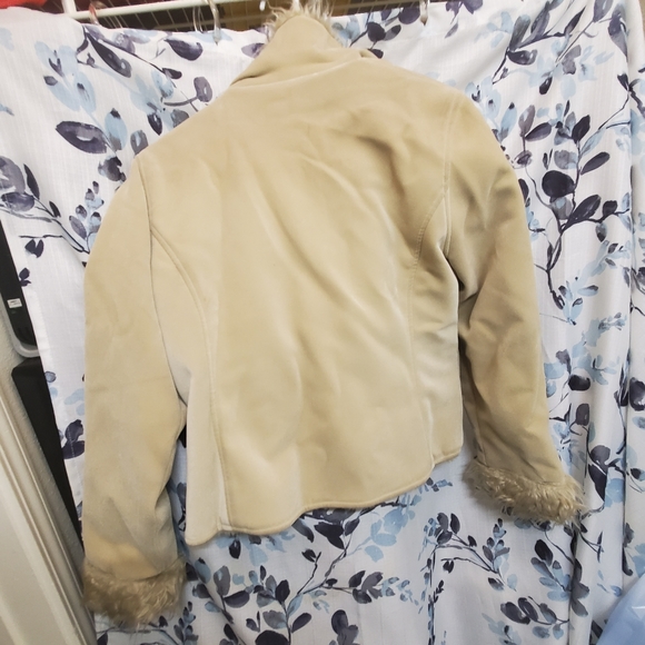 Zava furred 100% polyester women's jacket !!Rare find!! - Picture 2 of 5
